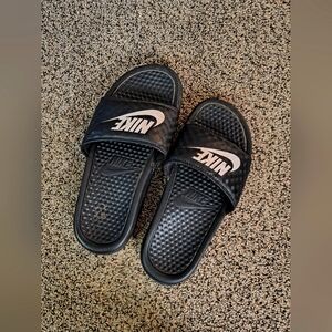 Nike slides